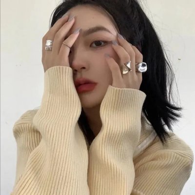 龙仁少女 海报